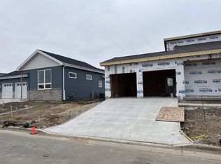 6654 Uecker Dr, Deforest, WI 53532