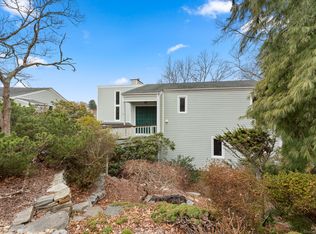 119 Cove View Rd, New London, CT 06320