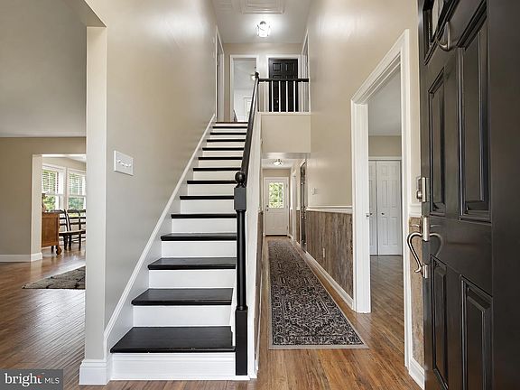 5th image of 24685 Stoney Hill Ln