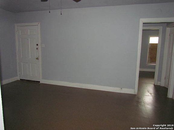 4th image of 1727 Gorman