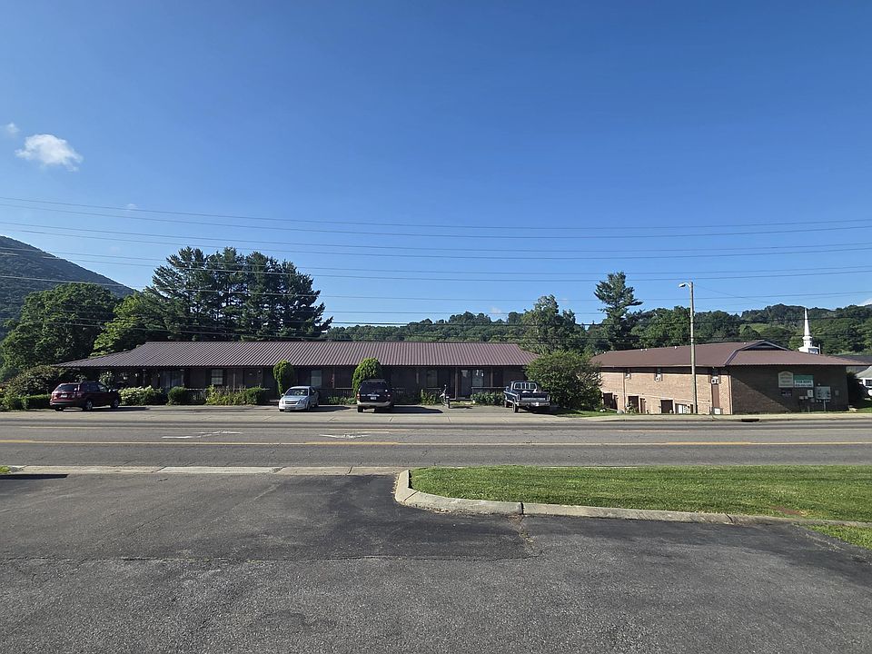 1st image of 407 W Main St #109