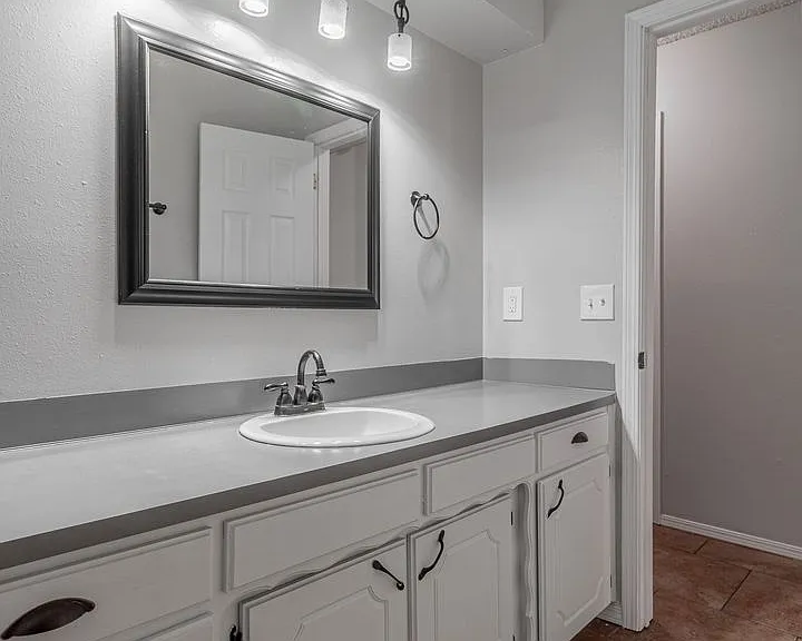 821 Peregrine Dr — Photo 39