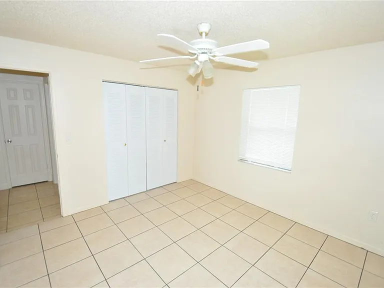 1624 Merrick Rd — Photo 13