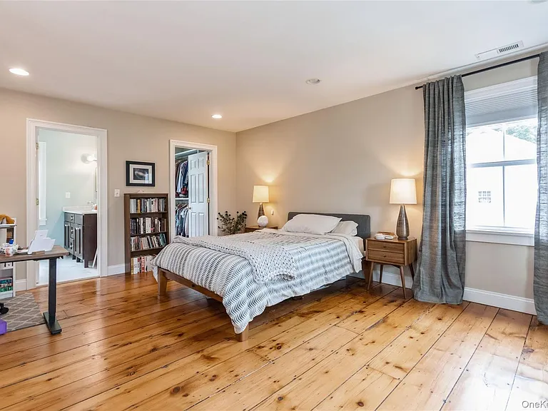 120 Verplanck Ave — Photo 14