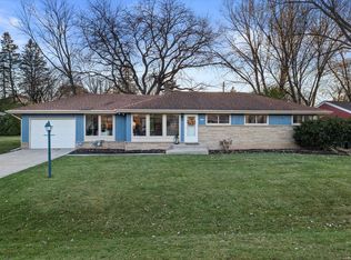 7661 N Delta Pl, Milwaukee, WI 53223