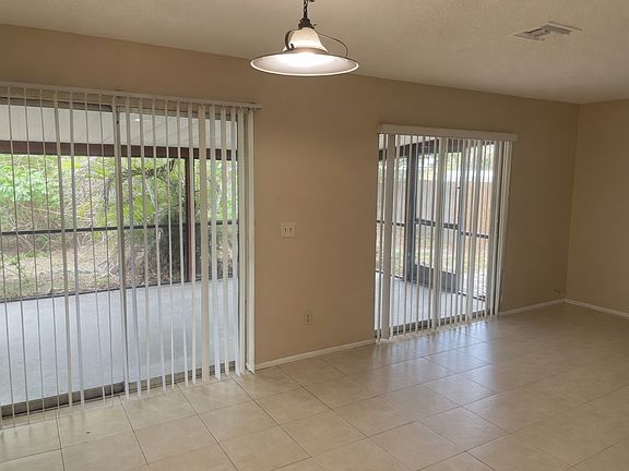 4th image of 53 SE Mead Pl
