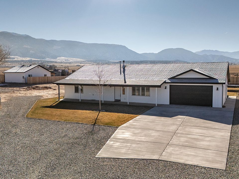 1st image of 4236 N Maple Cir