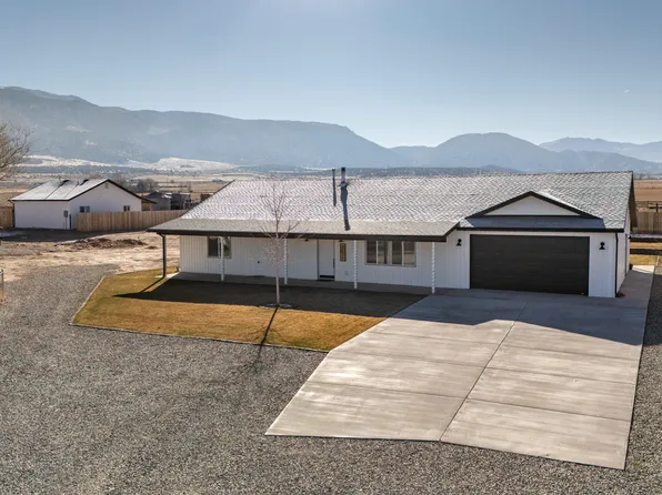 4236 N Maple Cir, Enoch, UT 84721