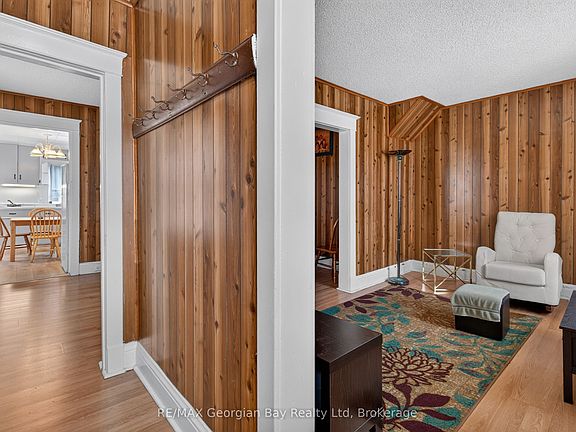 4th image of 375 Horrell Ave
