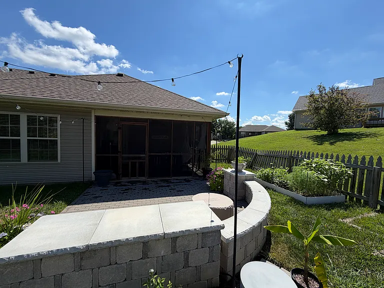 4807 Burbank Loop — Photo 18