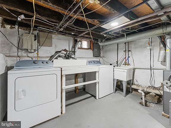 5th image of 1519 W Thompson St