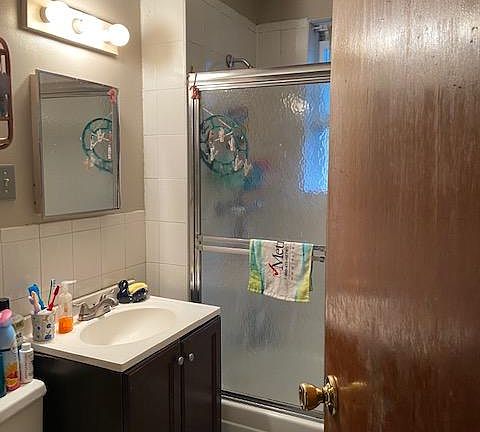 5th image of 2124 E 27th St #2