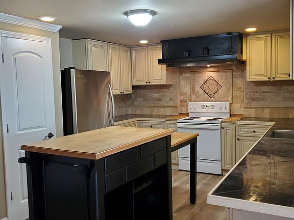 Kitchen with Island and Pantry