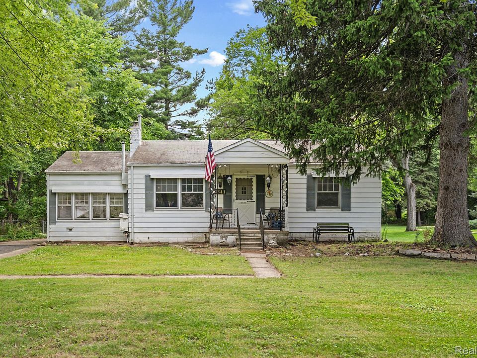 1st image of 22341 Nancy Ave