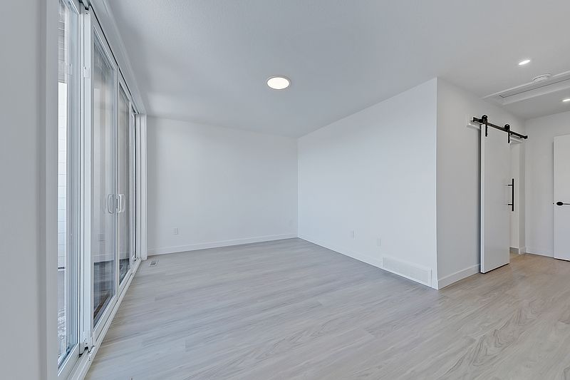 Calgary Townhouse for rent - 3 Bedrooms — photo 15
