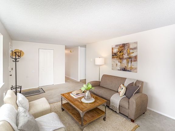 4th image of 17416 6th Ave E