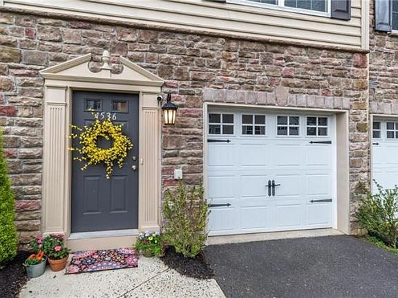 2nd image of 1536 Greystone Pl