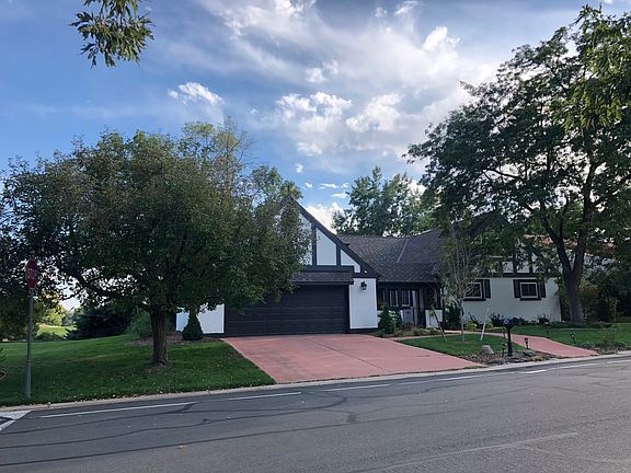 2nd image of 22 Village Ct