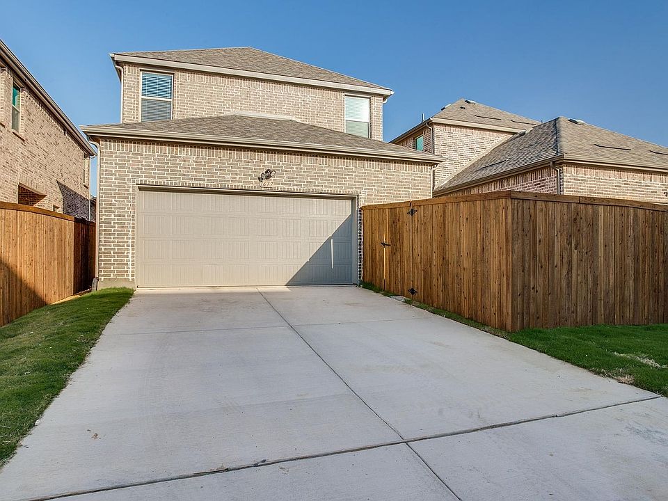 1st image of 7685 Regal Ln