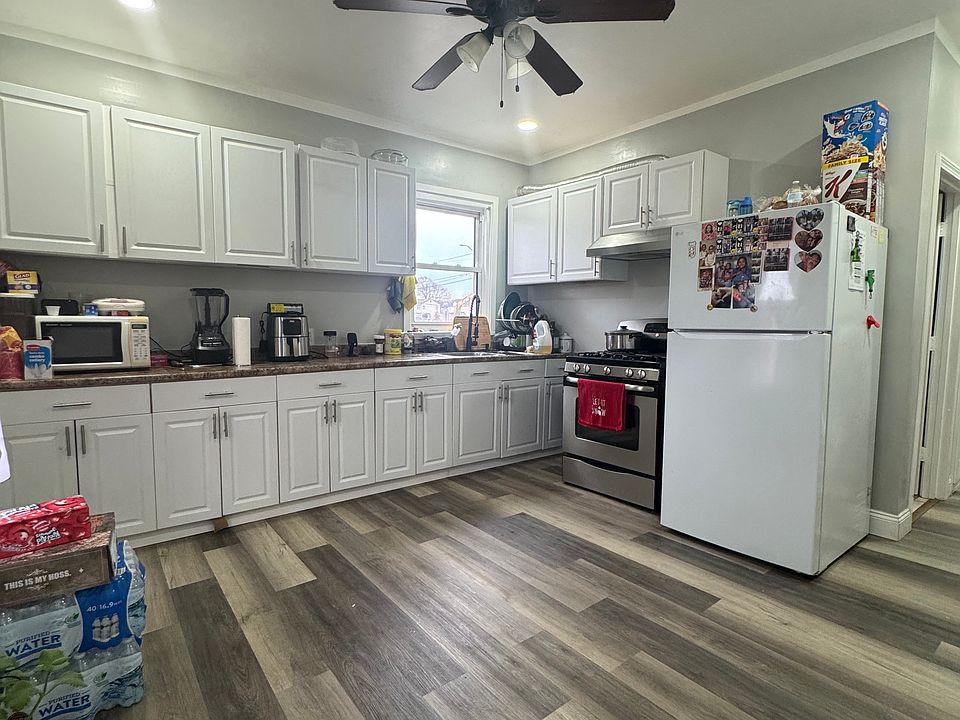 1st image of 361 Sayles St Floor 1