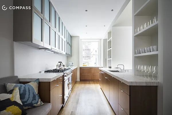 Sold by Compass | media 24