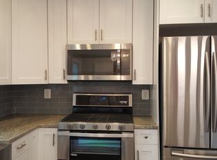 842 S Highland St, Arlington, VA 22204