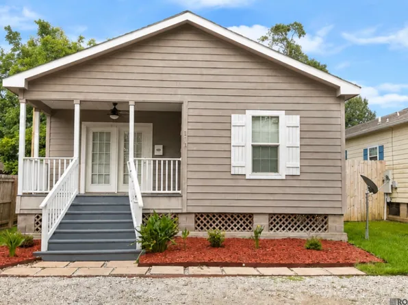 111 West Dr, Baton Rouge, LA 70806