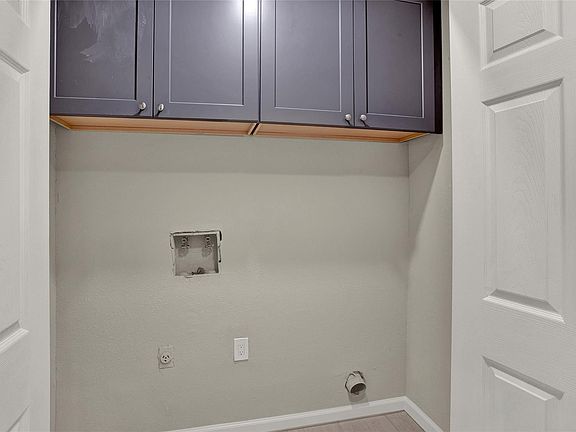 5th image of 2901 Arkansas Ave