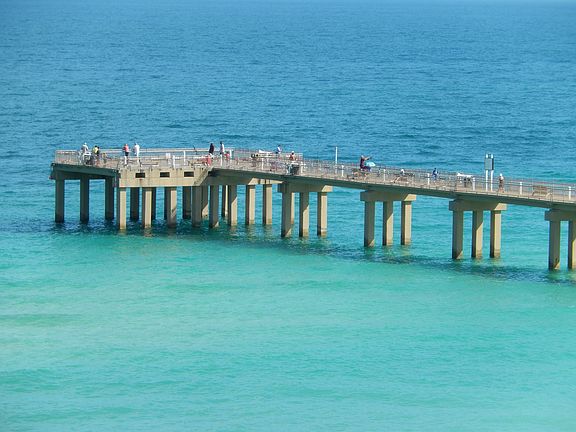 3rd image of 16711 Collins Ave