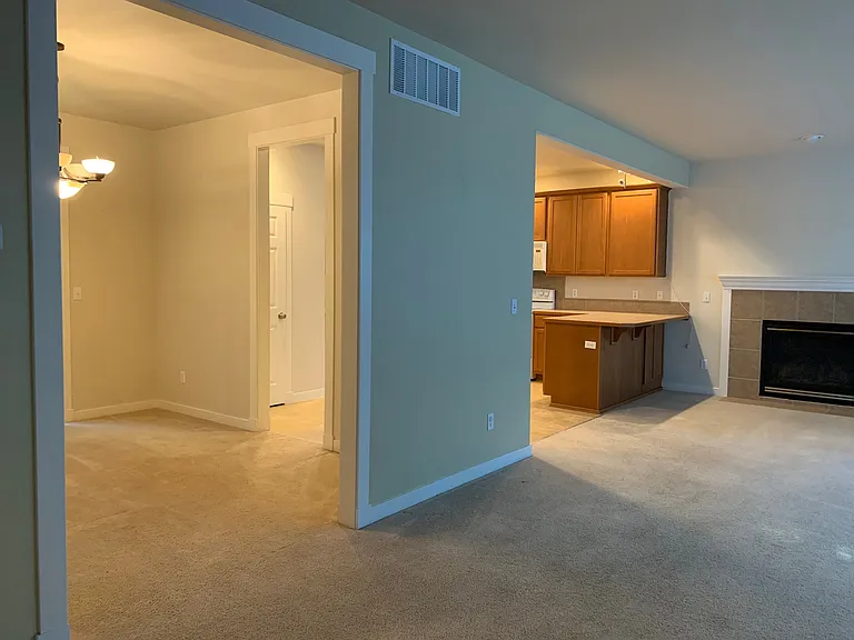 2018 NE 25th Pl — Photo 5