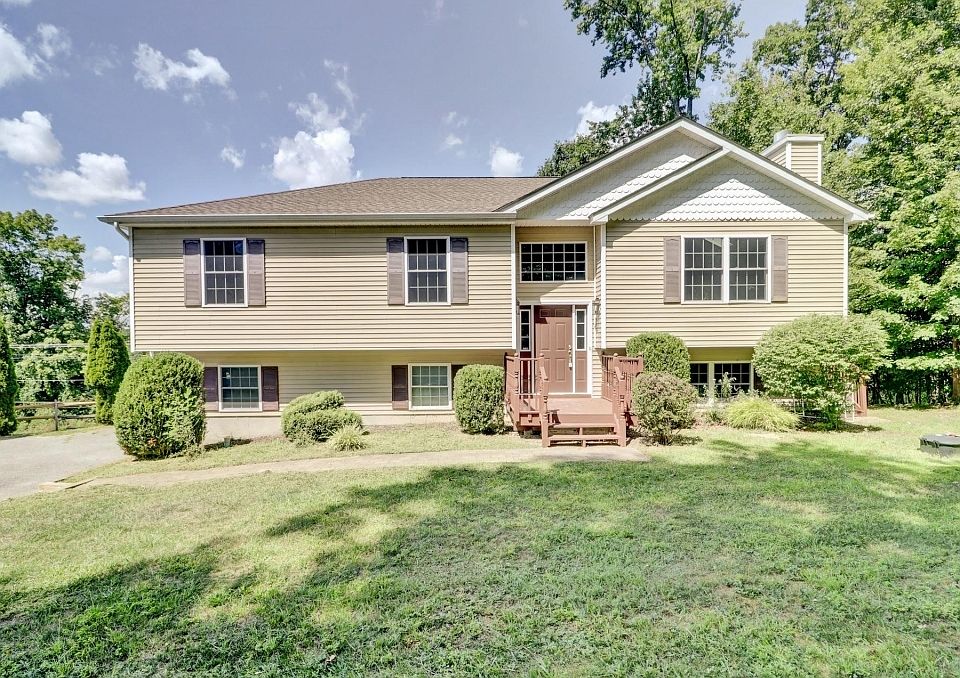 1st image of 5 Toll House Ct
