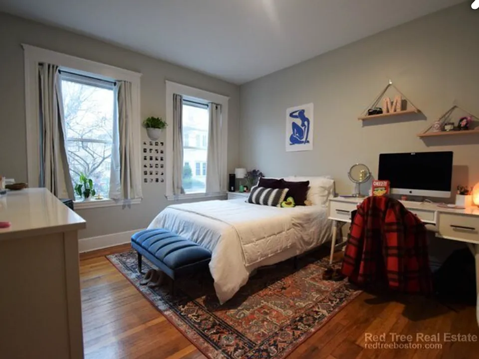 89 Linden St #20
