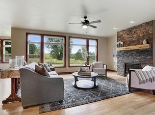 3757 Copper Oak Cir, Green Bay, WI 54313