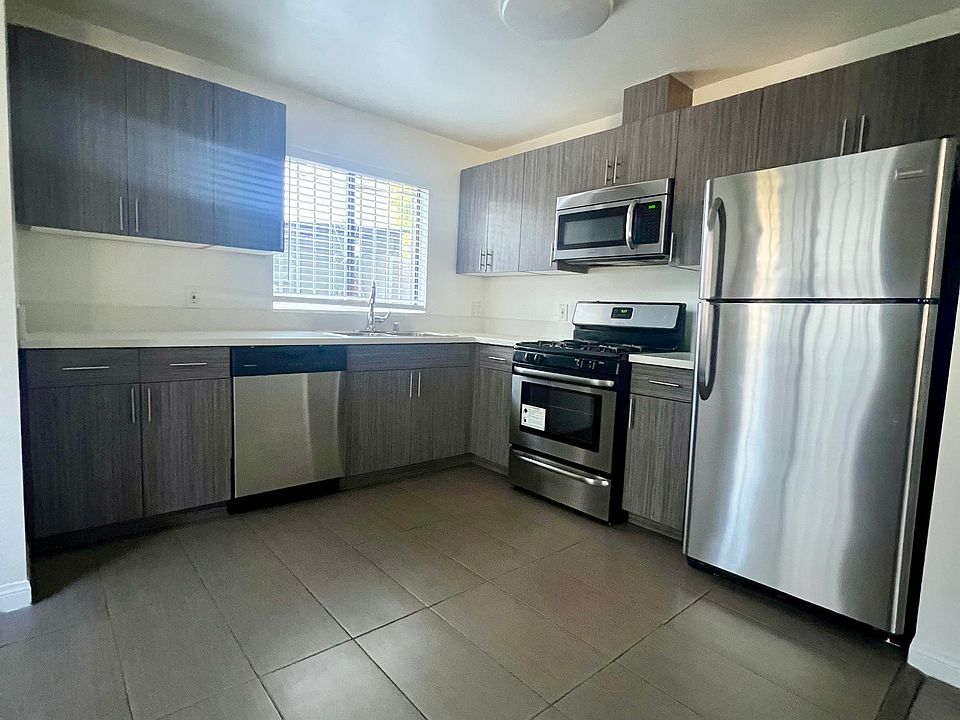 1st image of 4906 Rosewood Ave APT 106