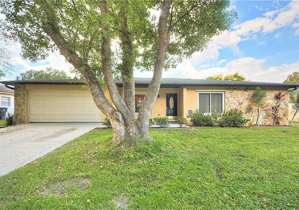 1st image of 4609 Fox Hunt Dr