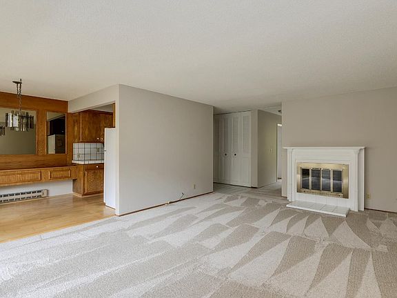 5th image of 1898 Meridian Ave Unit 17