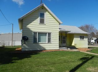 330 Union St, Manawa, WI 54949