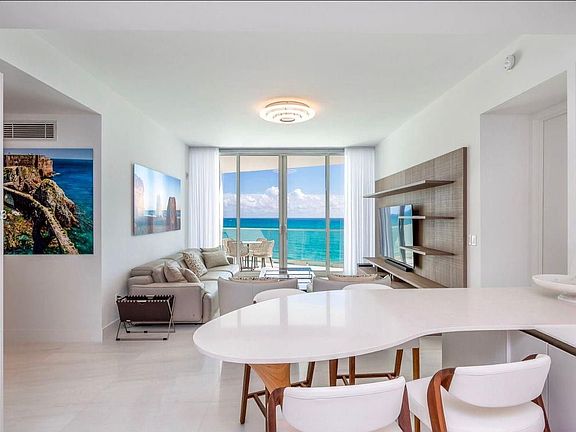 4th image of 16901 Collins Ave APT 1004