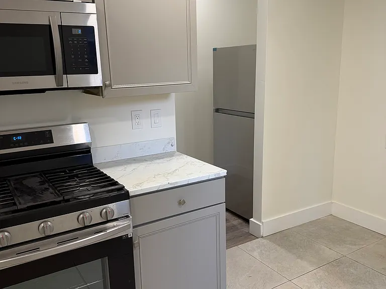 217 Union Ave #1 — Photo 6