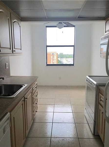 1st image of 1470 NE 123rd St #10016