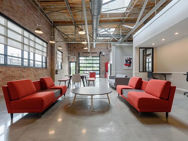 Motor City Apartments — Photo 22