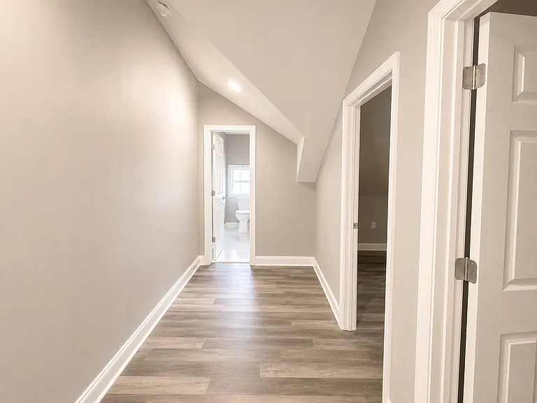 1013-1015 Prospect St #2L — Photo 5