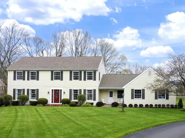 12 Maple St, Bath, NY 14810