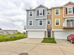 936 NE 49th Ln, Ankeny, IA 50021