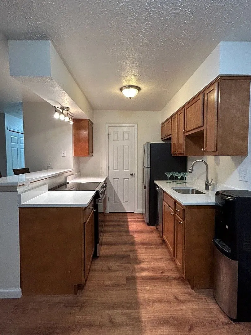 Now Pre Leasing For Fall 2027! 2 Bedroom 2 Bath Condo In East Boulder! — Photo 3