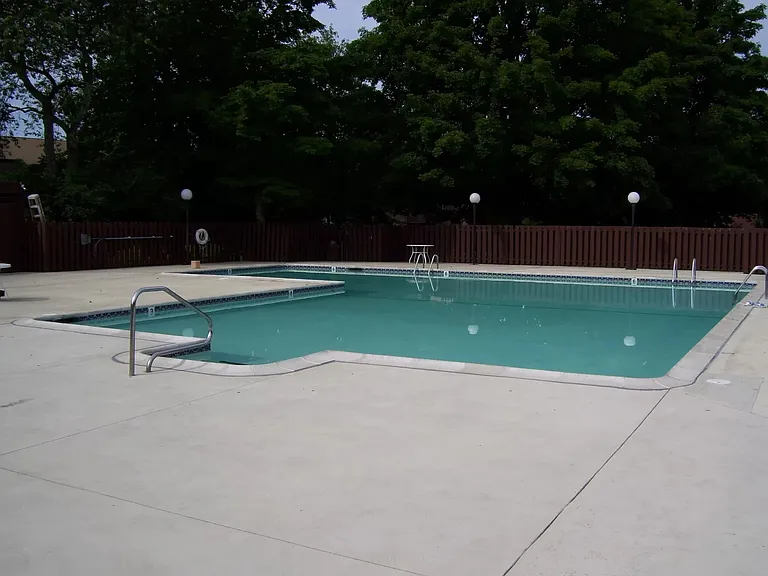 23 Davis Rd #C4 — Photo 2