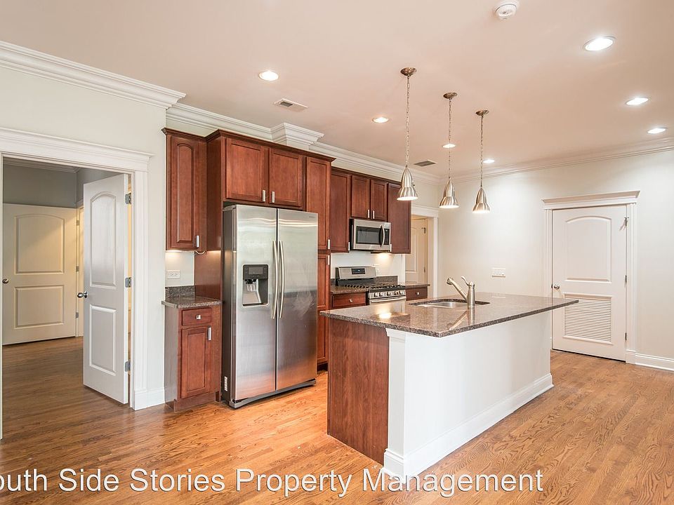 1st image of 4705 S Champlain Ave #202