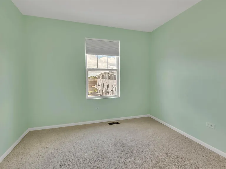 1078 Bogart St — Photo 21