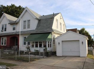 32 Spruce St, Marcus Hook, PA 19061