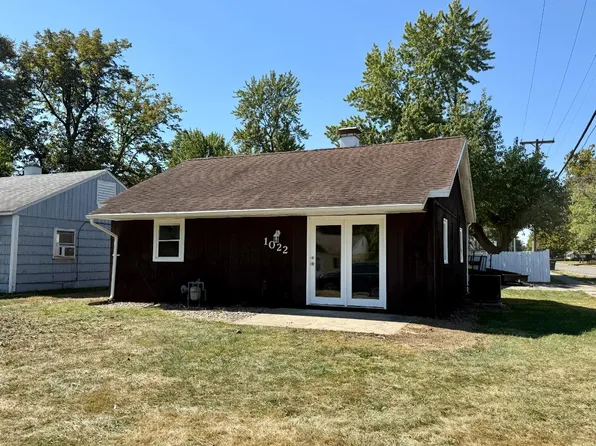 1022 Giddings St, Danville, IL 61832